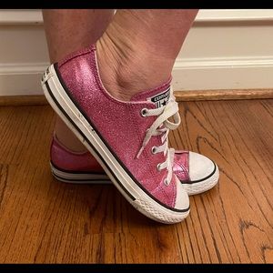 Girls converse pink glitter
